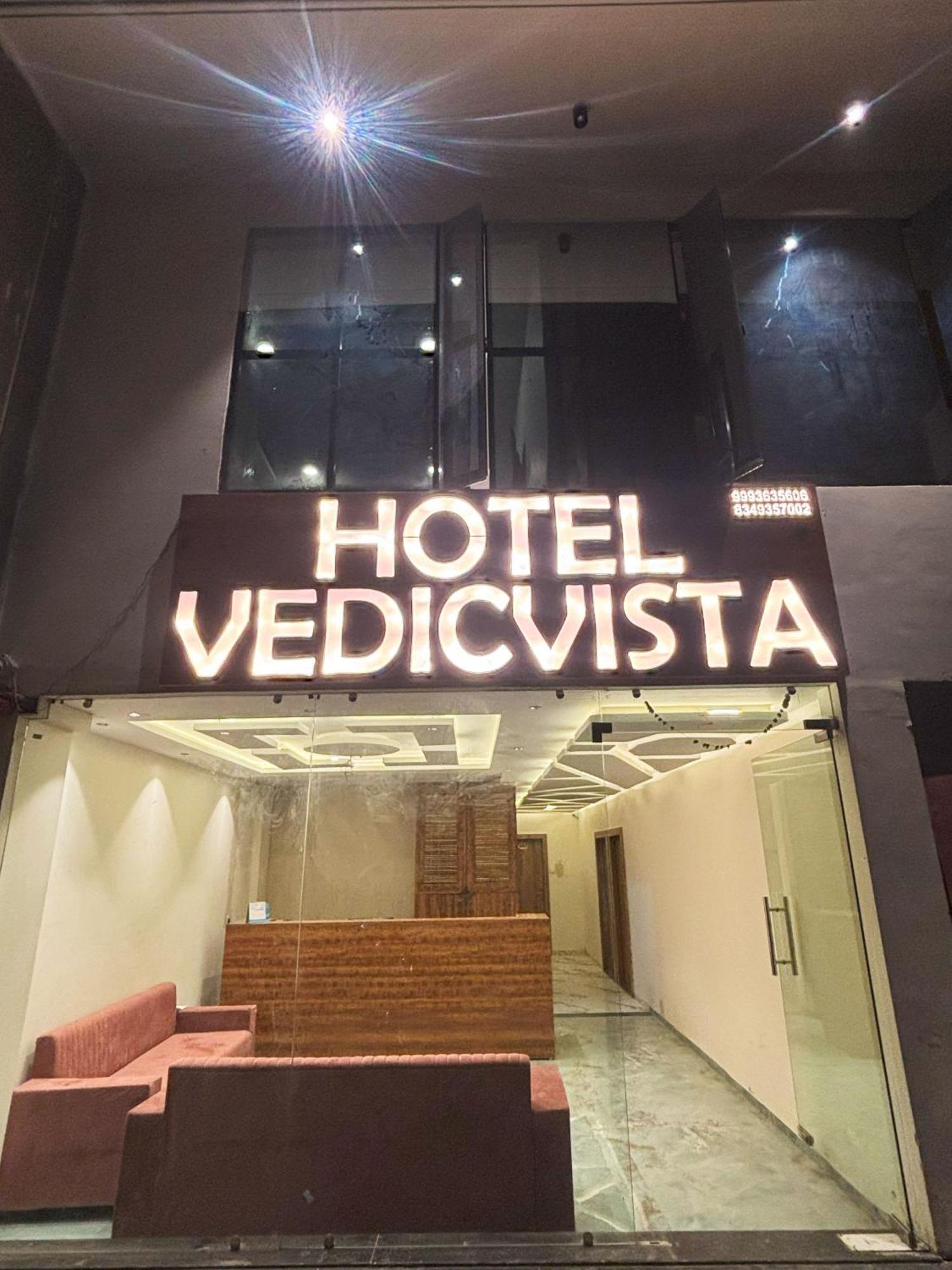 אינדורה Hotel Vedicvista מראה חיצוני תמונה