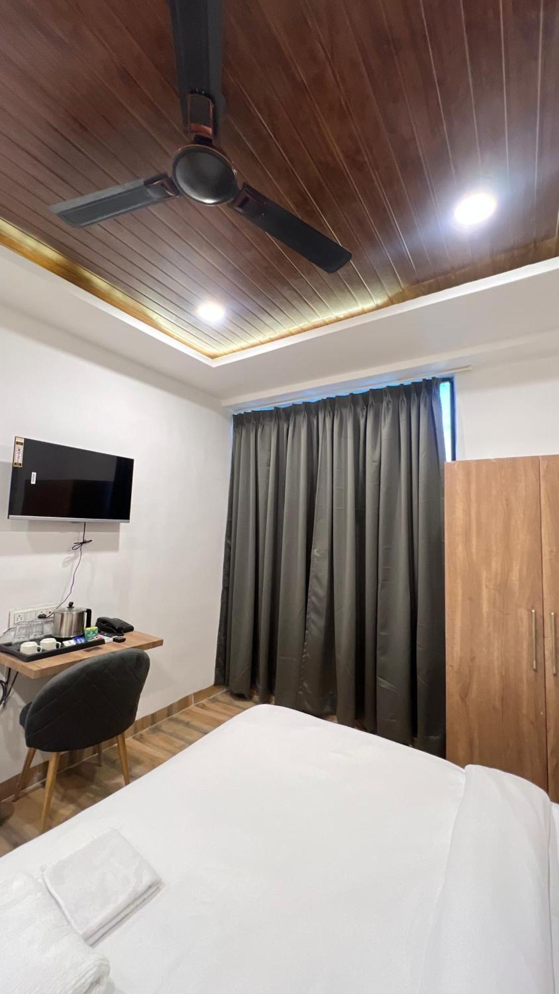 אינדורה Hotel Vedicvista מראה חיצוני תמונה